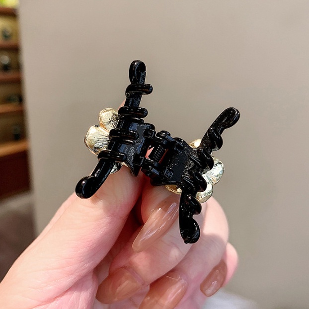 1 Kẹp Tóc Hình Hoa Trà Đính Ngọc Trai Nhân Tạo Phong Cách Hàn Quốc Thời Trang