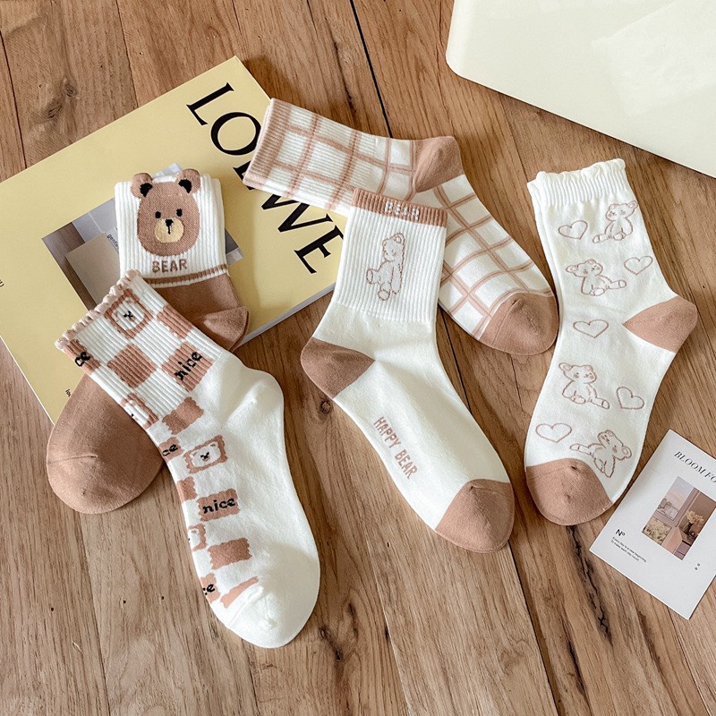 Tất nữ cao cổ họa tiết gấu dễ thương, màu sắc nhã nhặn, phong cách hàn quốc, chất liệu thoáng mát, thấm hút mồ hôi