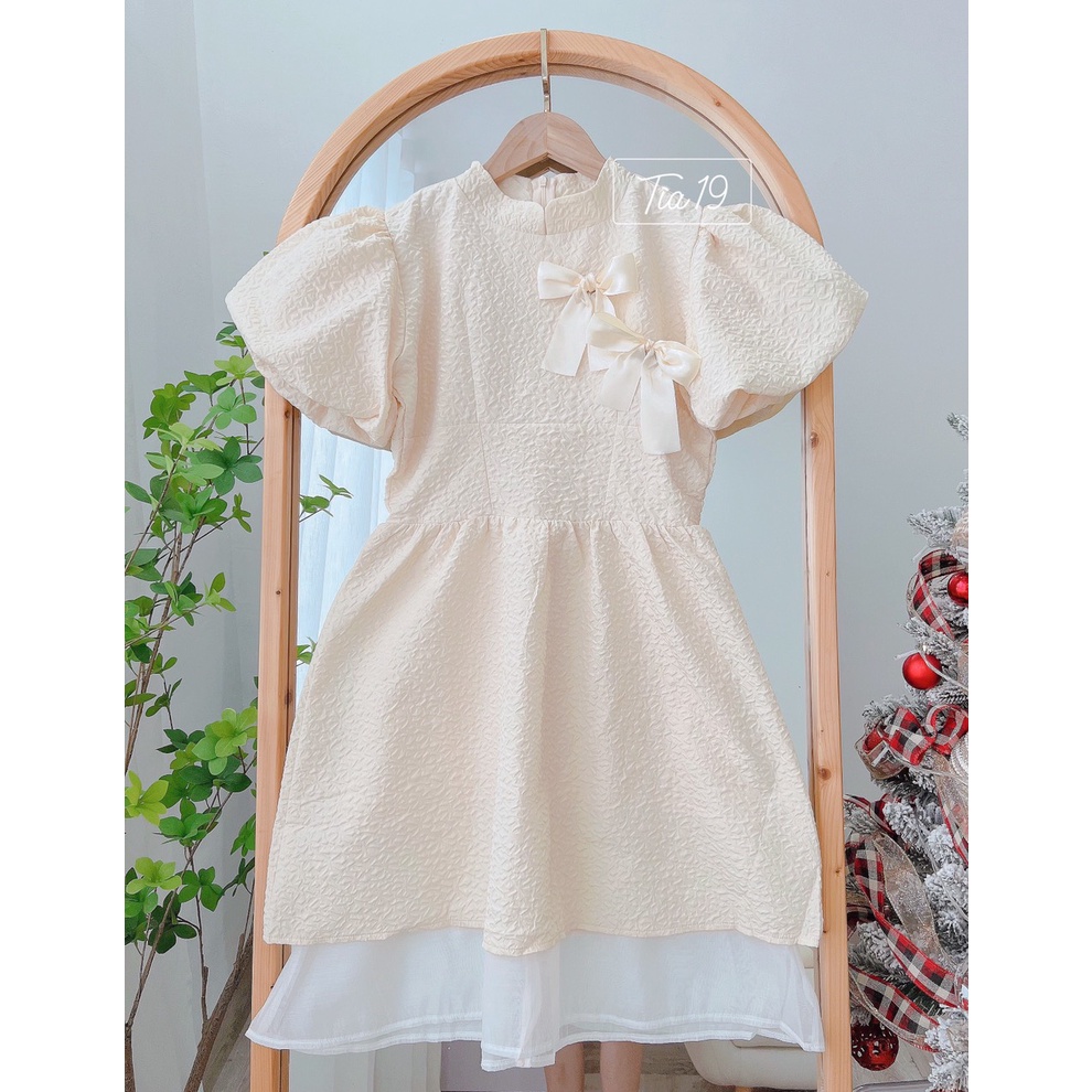 Váy gấm cổ tàu nơ trắng Tia19. Đầm cổ tàu cộc tay