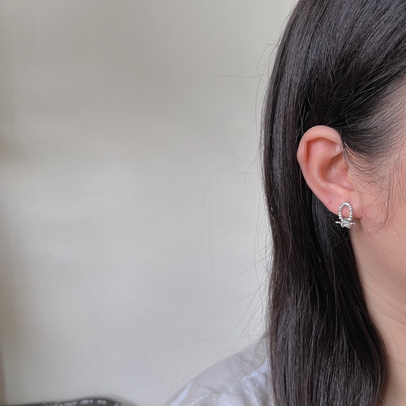 Khuyên tròn đá nhân tạo