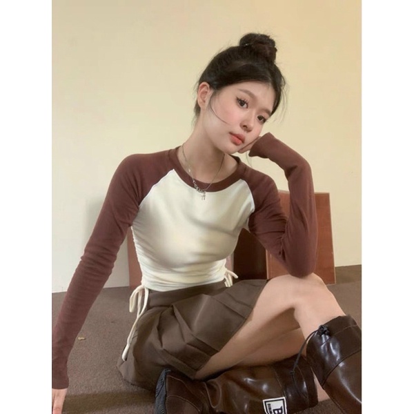 Áo croptop trắng nâu phối màu rút dây hai bên nữ RD130