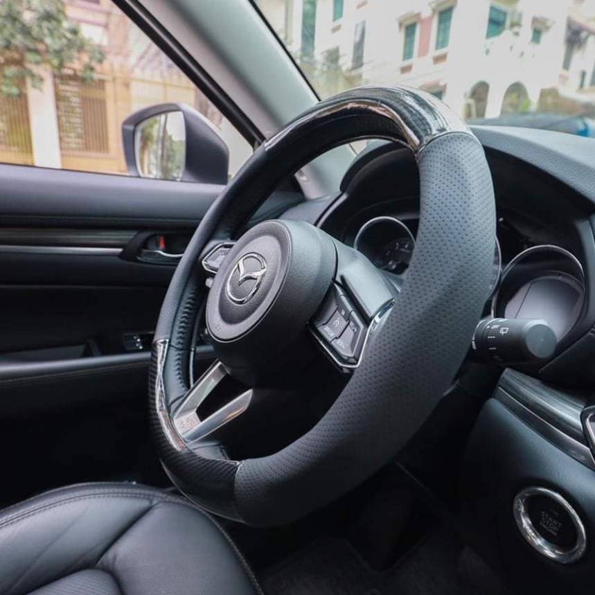 Bọc vô lăng Mazda 2, Mazda 3, Mazda 6, CX5, BT50, CX8, Bao vô lăng cacbon bảo vệ vô lăng hiệu quả - sencar *