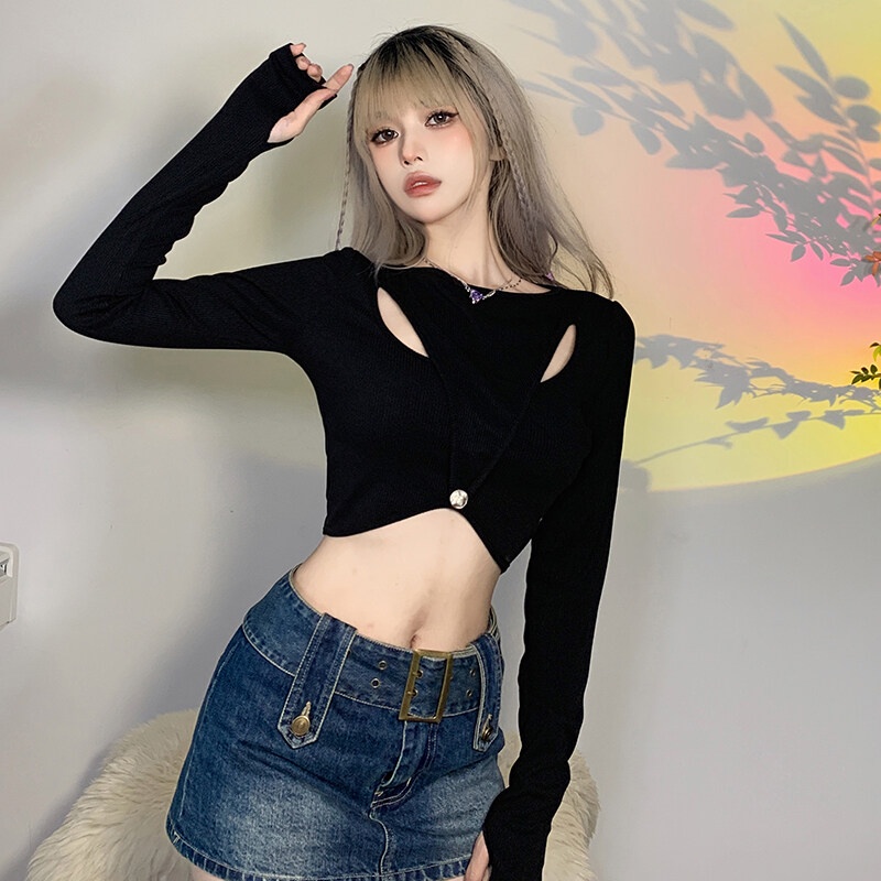Weird Puss Áo Thun Crop Top Tay Dài Màu Trơn Dáng Ôm Đính Nút Trang Trí Lỗ Hở Thời Trang Mùa Thu Mới Cho Nữ