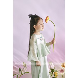 Áo dài thiết kế cho bé P'ti chou ( Áo dài Ngọc )