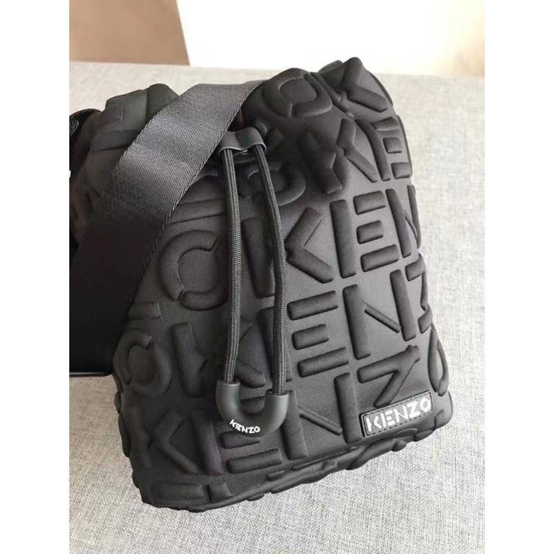 Túi Xách bucket Vải Mềm Màu Đen In Họa Tiết zo