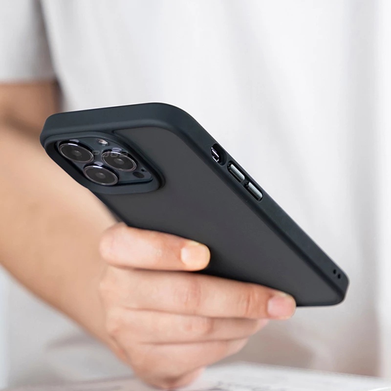 Ốp Lưng Trong Cứng Nhám Viền Màu Nút Kim Loại Vỏ Bọc Điện Thoại Chống Sốc iPhone 12 13 14 Pro Max Plus Cao Cấp CC