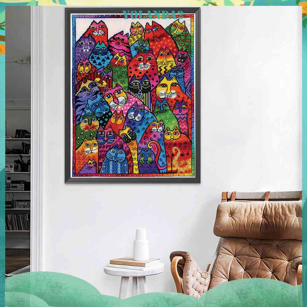 Tranh Thêu Chữ Thập 3 Cửa 11CT Yolanda2 Hình Chú Mèo Hề