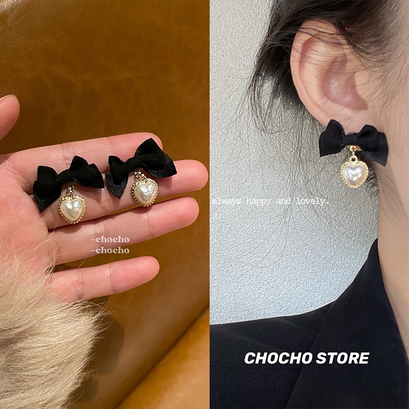 Bông tai nữ 17KM nơ nhung phối mặt trái tim ngọc trai viền vàng thanh lịch