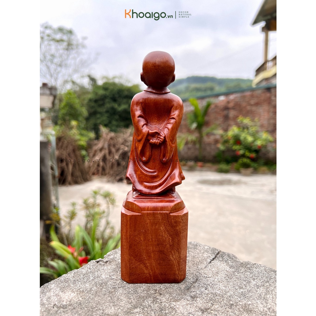Tượng Vạn Sự Tùy Duyên - Tượng Chú Tiểu Gỗ Hương Cao 20cm, Tượng Gỗ Mini KhoaiGoDecor