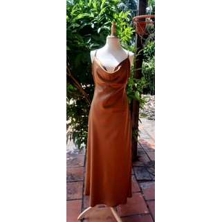 Đầm lụa váy lụa dây mềm mát Cô Ba
