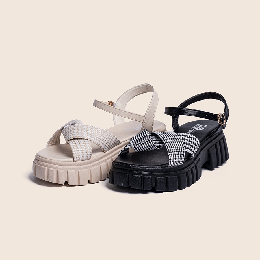 Giày Sandal Nữ Cao Gót Quai Chéo Khóa Cài Thích Hợp Đi Học, Đi Chơi Màu Đen Trắng Thời Trang Giày BOM B1308