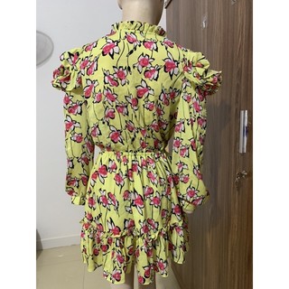 Váy hoa vàng size M. Đầm mới 100%