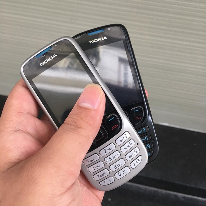 Điện thoại Nokia 6303