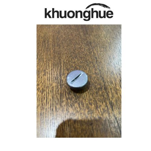 Nút vô lăng nhỏ, vít nắp xả màu xám xe Exciter 135cc chính hãng Yamaha