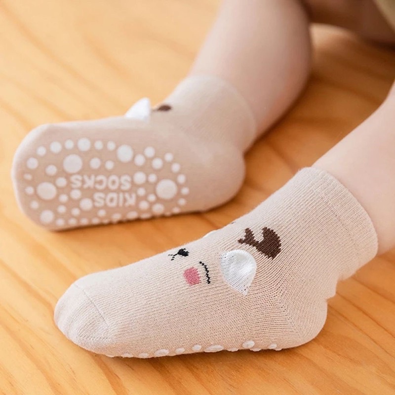 Tất chống trượt cho bé từ 0- 3,5tuổi, giữ ấm chân, an toàn cho bé T01