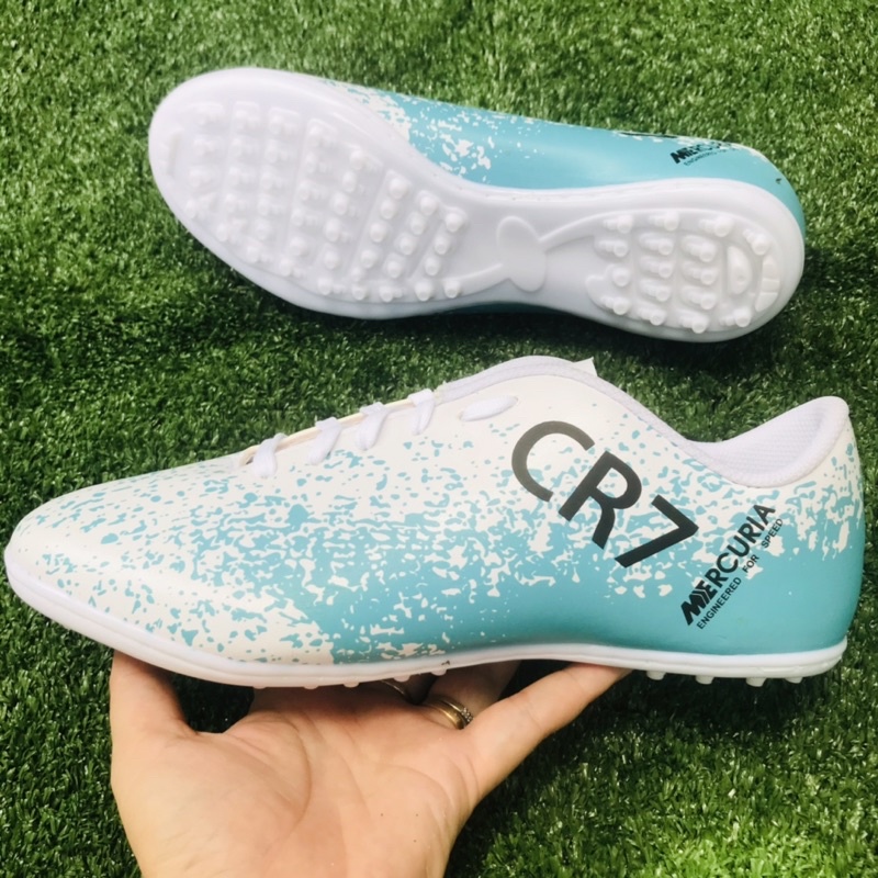 Giày đá bóng,giầy đá banh đã khâu Full đế size lớn đến bé,đá sân cỏ nhân tạo