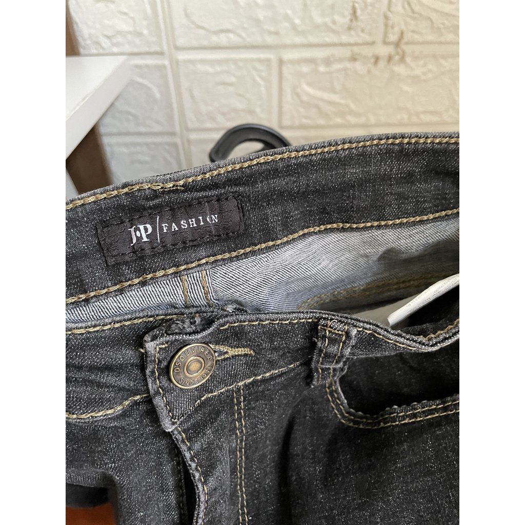Thanh lý đồ cá nhân) Quần jeans ống ôm JP fashion - E3 Audio Miền Nam