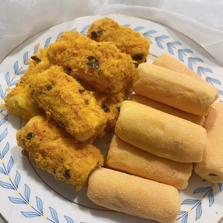 Bánh ống cuộn ruốc gà cay