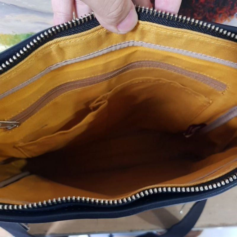 TÚI SI CHÉO NAM - MỚI 90%