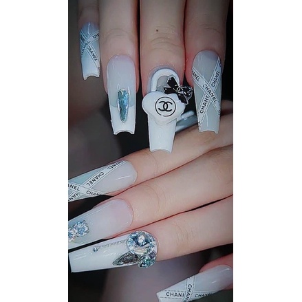 Charm túi titan chà neo siêu hot charm túi da và dây nịt con ong titan hoa to ngón chân 2023