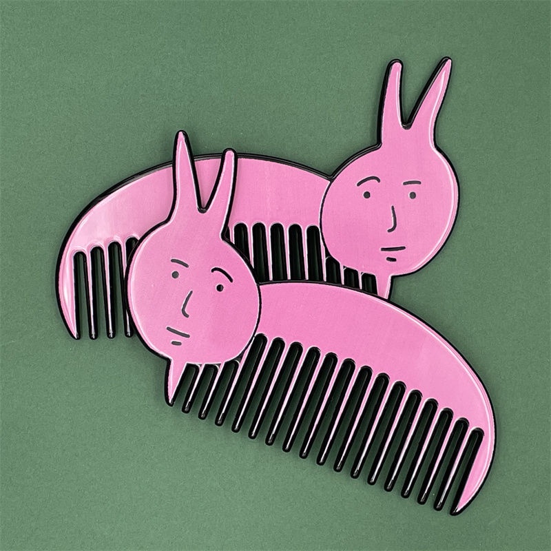 Lược Trang Điểm Hình Thỏ Dễ Thương Cho Bé Gái
