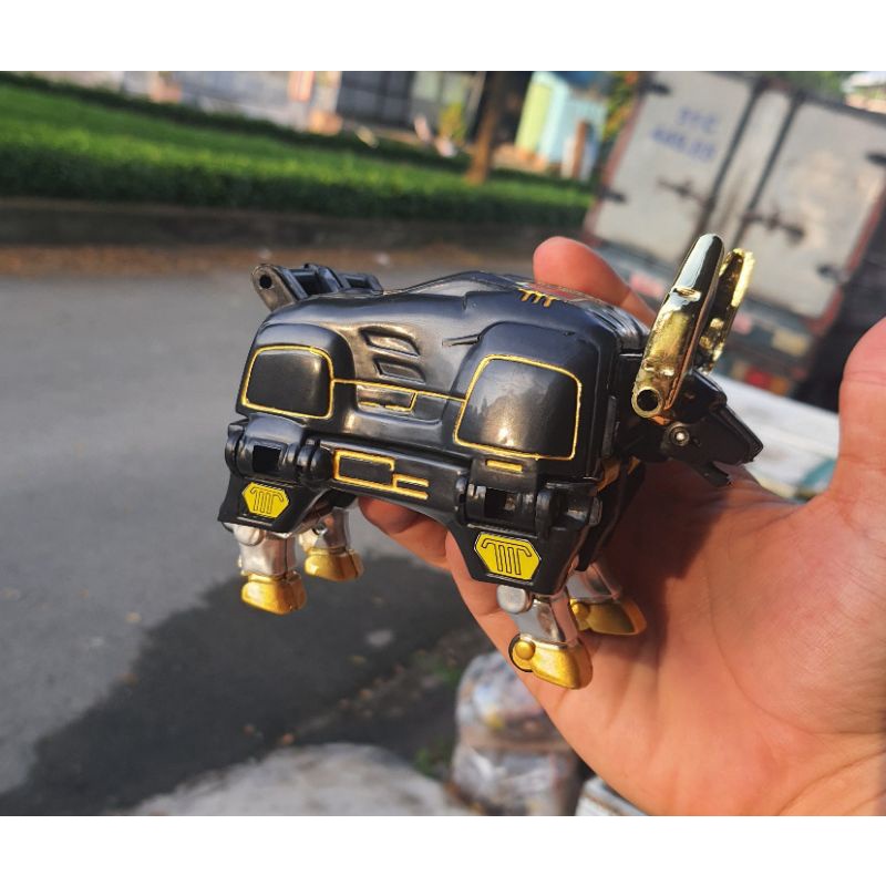 Mô hình đồ chơi siêu nhân gao Gaoranger china. gao bò tót.