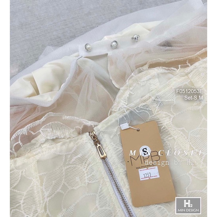 Set áo ống ren hoa viền bèo kèm Váy lưới dài có lót TT0512