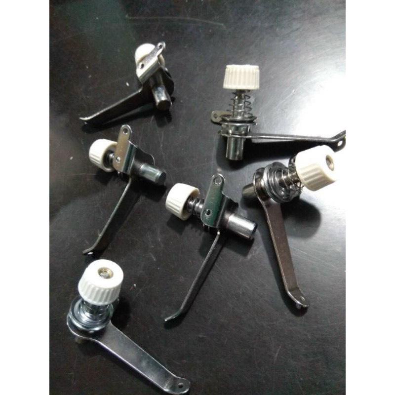 Đồng tiền, Cụm đồng tiền, Tăng Xông cắt chỉ 1 kim điện tử JACK