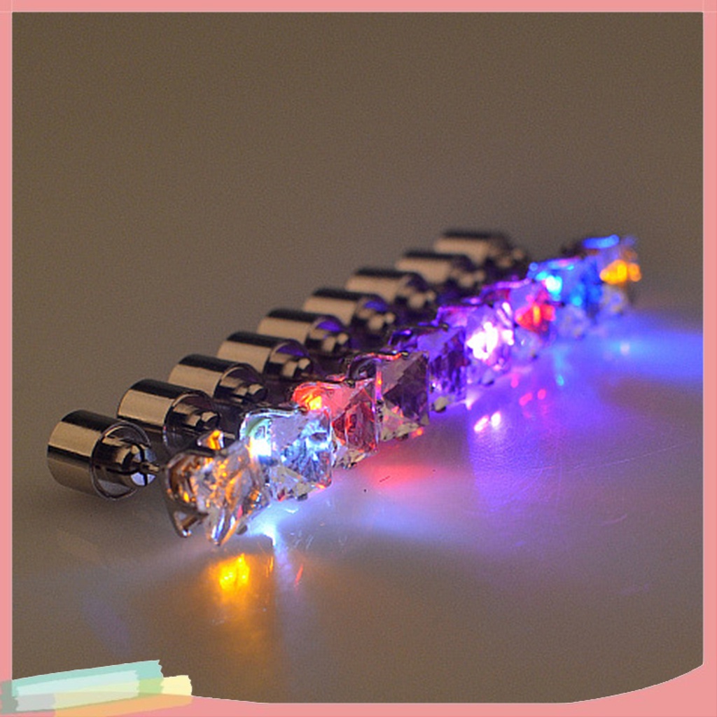 Đôi khuyên tai hình vuông có đèn led phát sáng thời trang cho nữ kèm pin nút