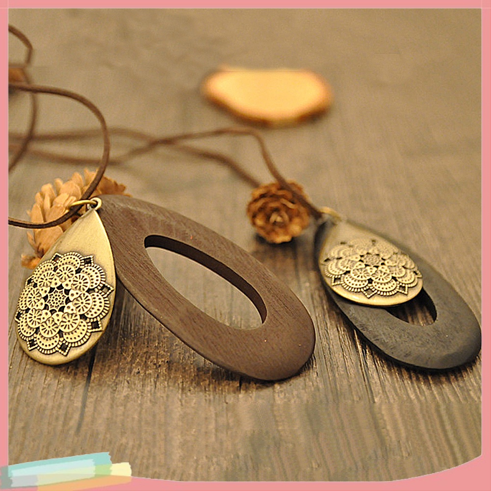 Dây chuyền mặt gỗ rỗng và kim loại khắc hoa Vintage độc đáo cho nữ