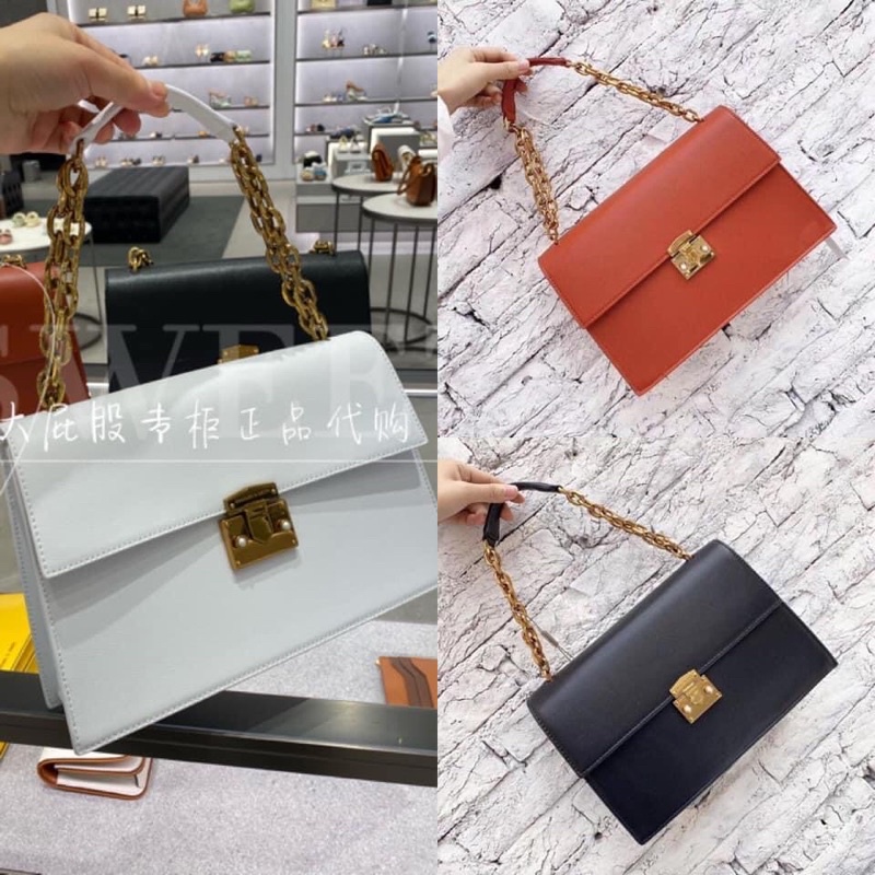 túi CNK auth