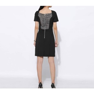 Đầm vải tweed cổ vuông