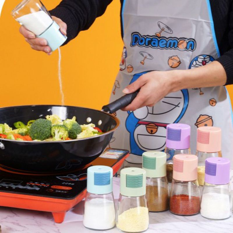 Lọ gia vị thủy tinh có nút nhấn tiện dụng