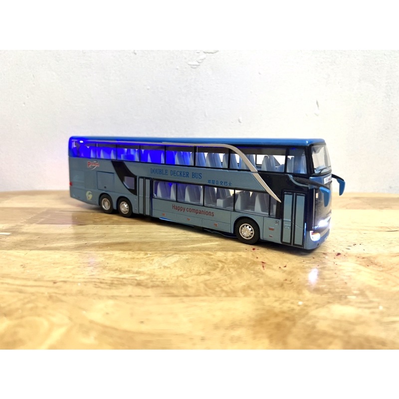 Mô hình xe bus Setra S431 DT tỷ lệ 1:32