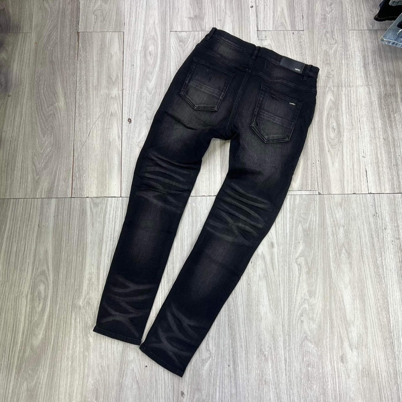 Quần bò amiri sc rách gối vá vải đỏ 1-6825