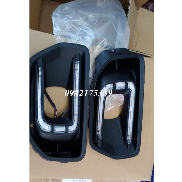 đèn led ranger 2023, đèn led gầm cản trước ford ranger 2023  2 chế độ màu vàng và màu trắng