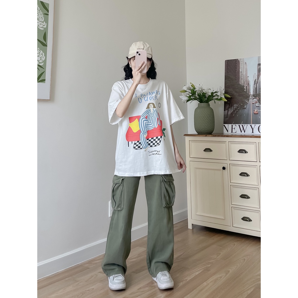 Áo thun in hình It's Pajamas O'clock màu trắng Miều Est.2013