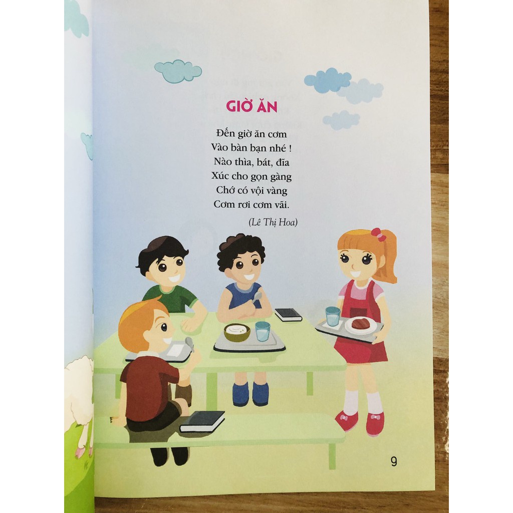 Sách - Tuyển Tập Thơ Cho Bé - Giúp bé phát triển ngôn ngữ và nhận thức 0 - 6 tuổi (1 cuốn)