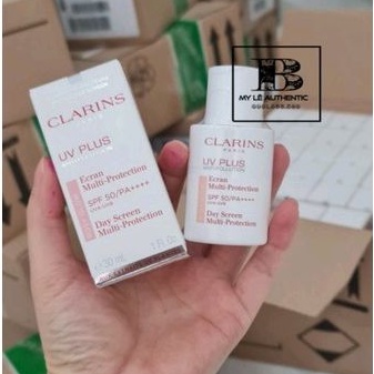 Kem Chống Nắng Clarins Rosy Glow lên tone Hồng