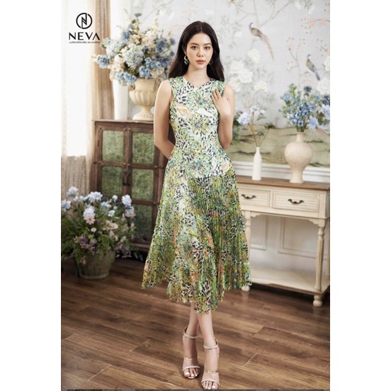 NEVA newtag đầm xanh midi ren phối tà dập ly mới nguyên tag S/M/L