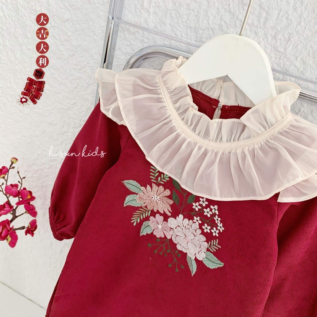 Set áo dài nhung tăm thêu hoa cổ bèo