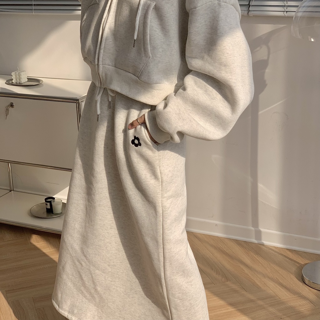 Chân váy nỉ midi thêu hoa Lolliemade TKC20 LOLLIE STUDIO