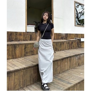 BASIC TOP - Áo basic cổ tròn dáng ôm thêu Whitelies - Whitelies Shop