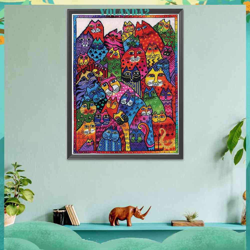 Tranh Thêu Chữ Thập 3 Cửa 11CT Yolanda2 Hình Chú Mèo Hề