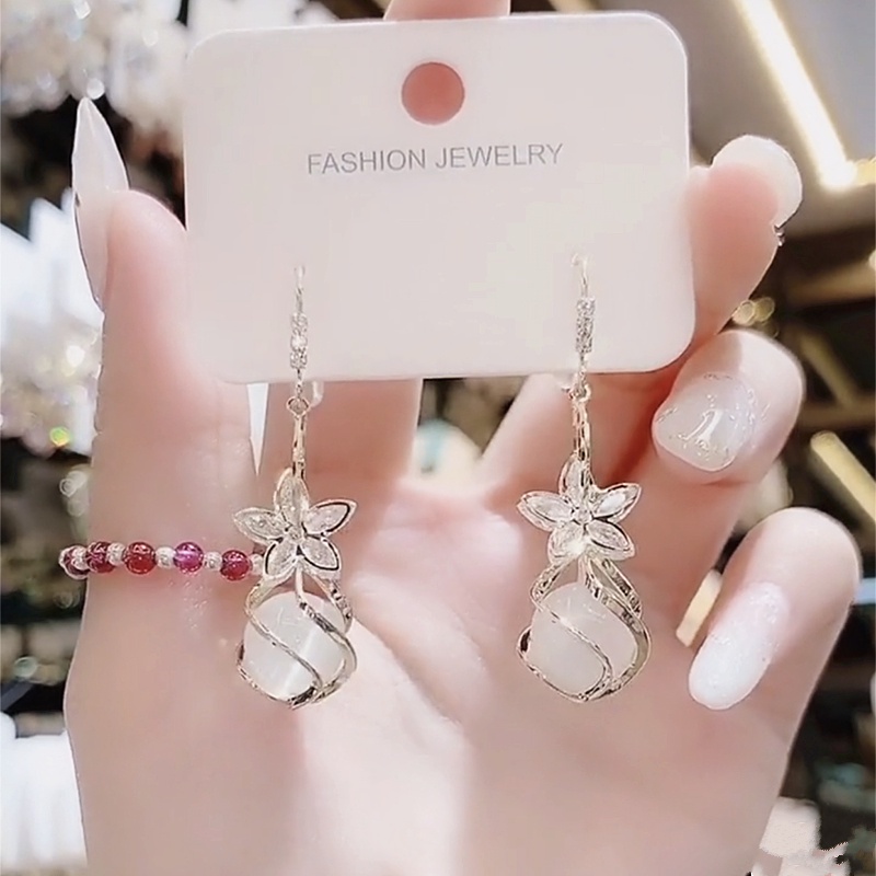 Bông Tai Hình Cánh Hoa Đính Đá Opal Thời Trang Hàn Quốc Cho Nữ