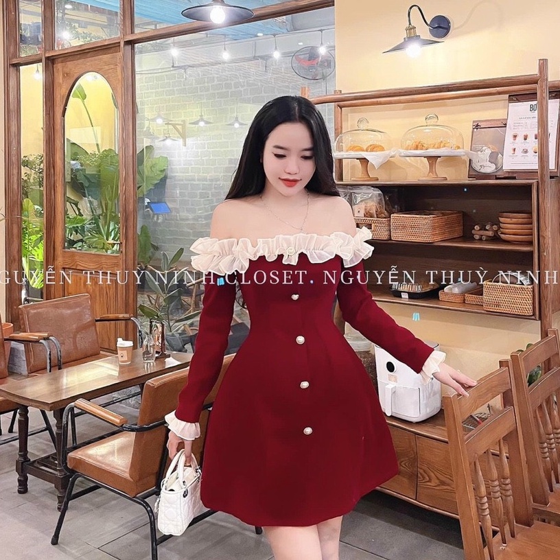 Đầm xòe tay dài trễ vai bèo ngực cách điệu chất nhung cứng lên form dày dặn hai màu đầm đỏ, đen thời trang nữ ARAVA