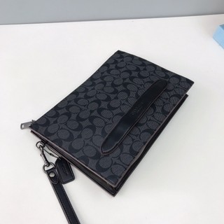 Clutch Coach dành cho nam lịch lãm