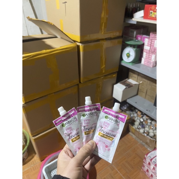 6 gói kem dưỡng trắng da GARNIER