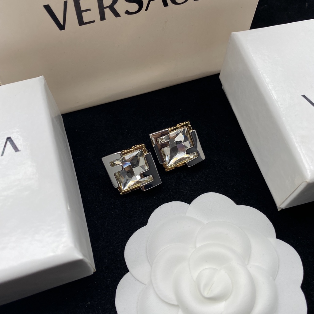 Vòng cổ / Vòng Tay VERSACE Bằng Thép Titan Thời Trang Cao Cấp Cho Nam Nữ