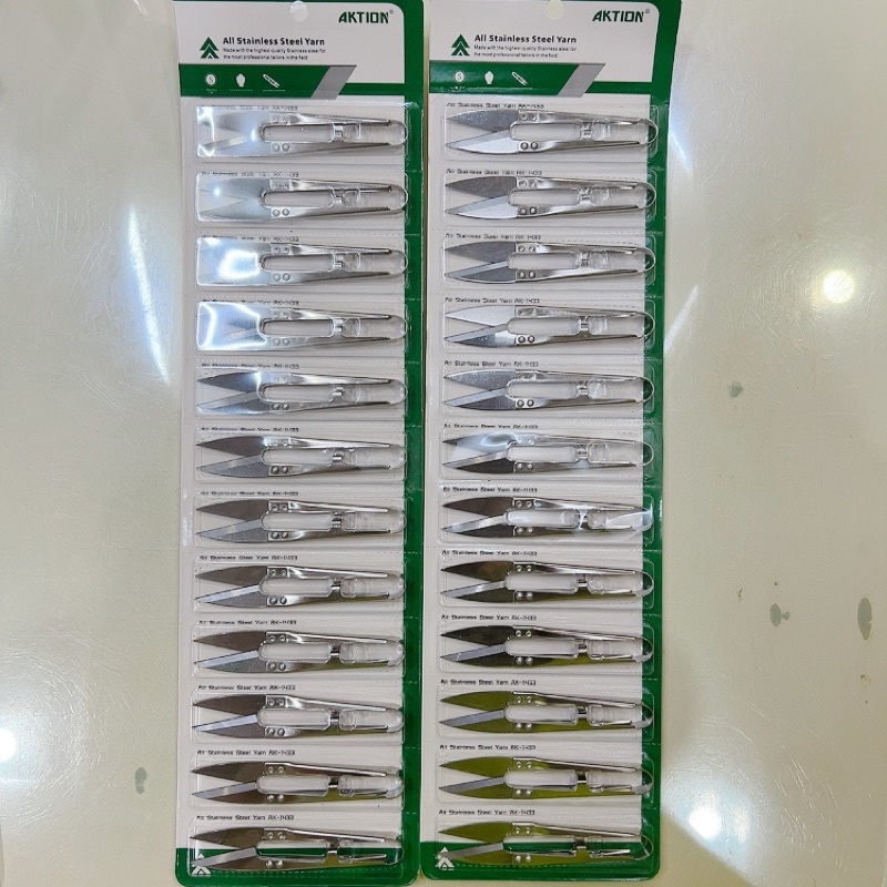 Vỉ 12 Kéo Bấm Chỉ Inox Aktion - Mẫu trắng AK1433